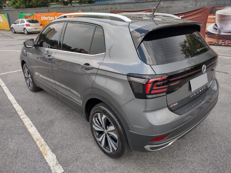 588d72a0-e8b9-4ab5-a8a6-59f810256d6a